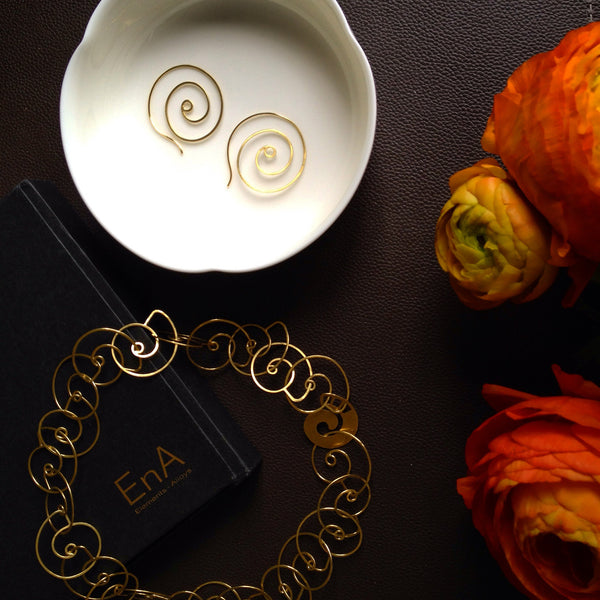 Boucles D'oreilles Tawapa Nautilus Hoop - Collection Ancienne 2011-2017 - Neuf Dans Sa Boîte - Laiton Doré