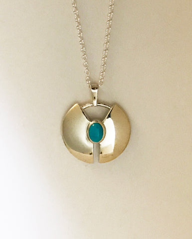 Anavoli pendant